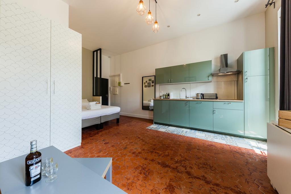 Chez Nous - 7 Appartements Sur Le Vieux Port Marselha Exterior foto