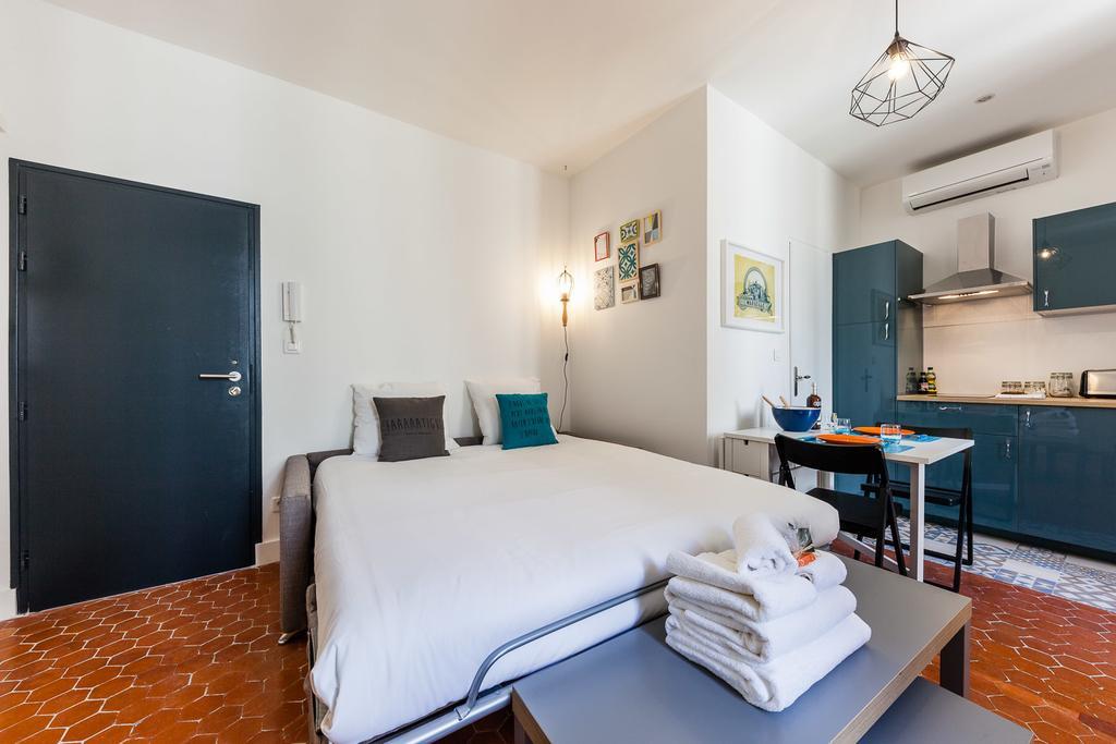 Chez Nous - 7 Appartements Sur Le Vieux Port Marselha Exterior foto