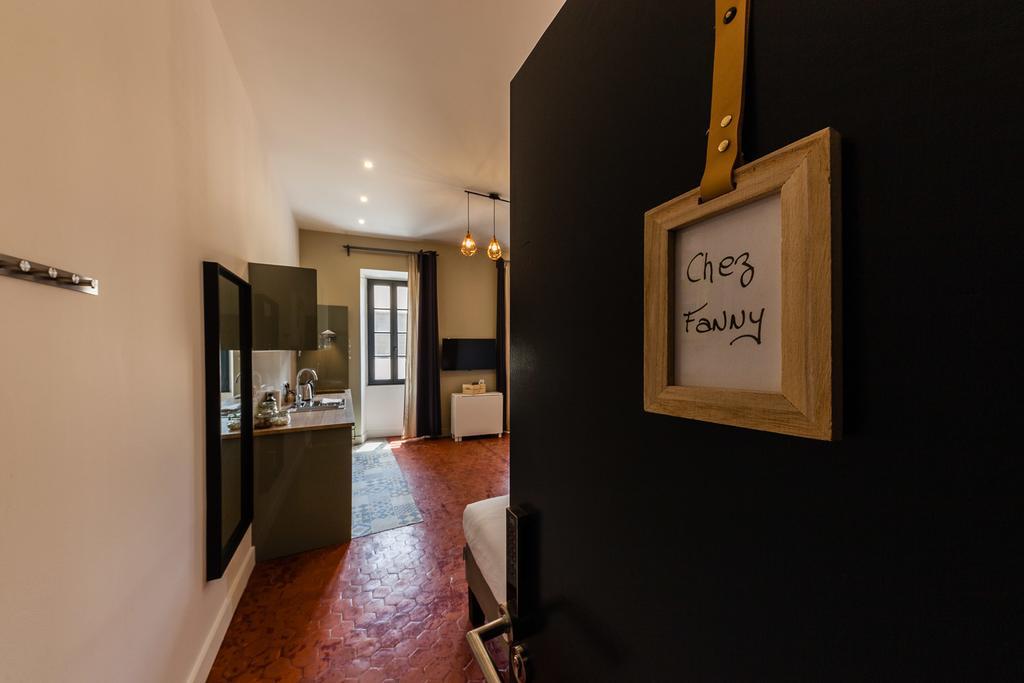 Chez Nous - 7 Appartements Sur Le Vieux Port Marselha Exterior foto